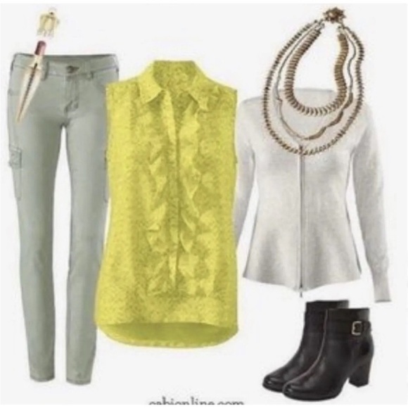 Cabi Style# 3071 Button Down Sleeveless Reign Blouse Sz S - Picture 2 of 7